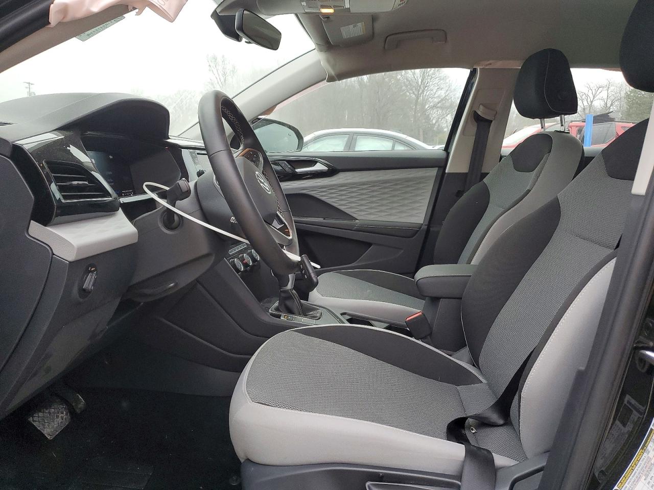 2024 VOLKSWAGEN TAOS S photo 7