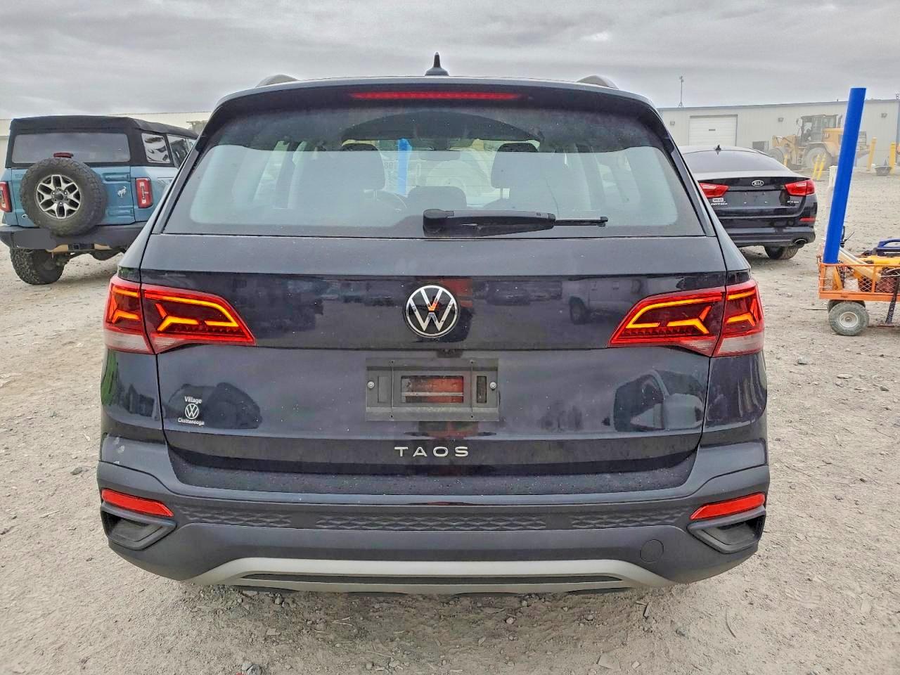 2024 VOLKSWAGEN TAOS S photo 6