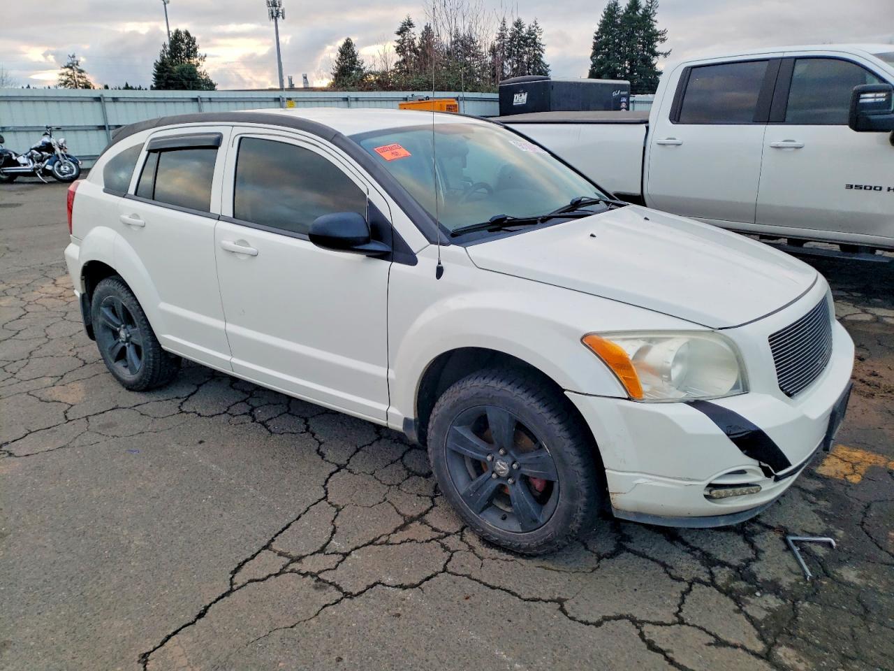 2010 DODGE CALIBER SXT photo 4
