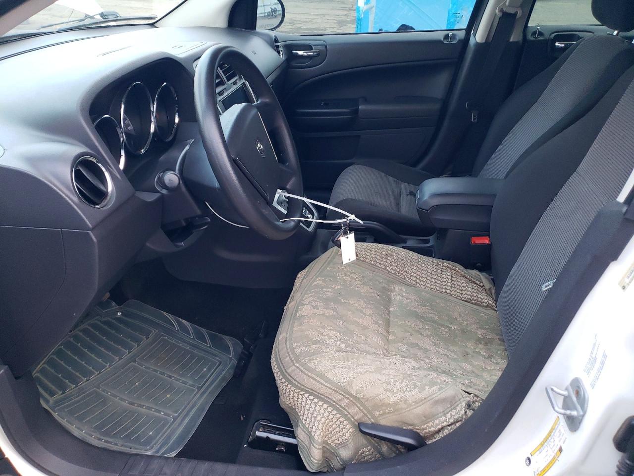 2010 DODGE CALIBER SXT photo 7