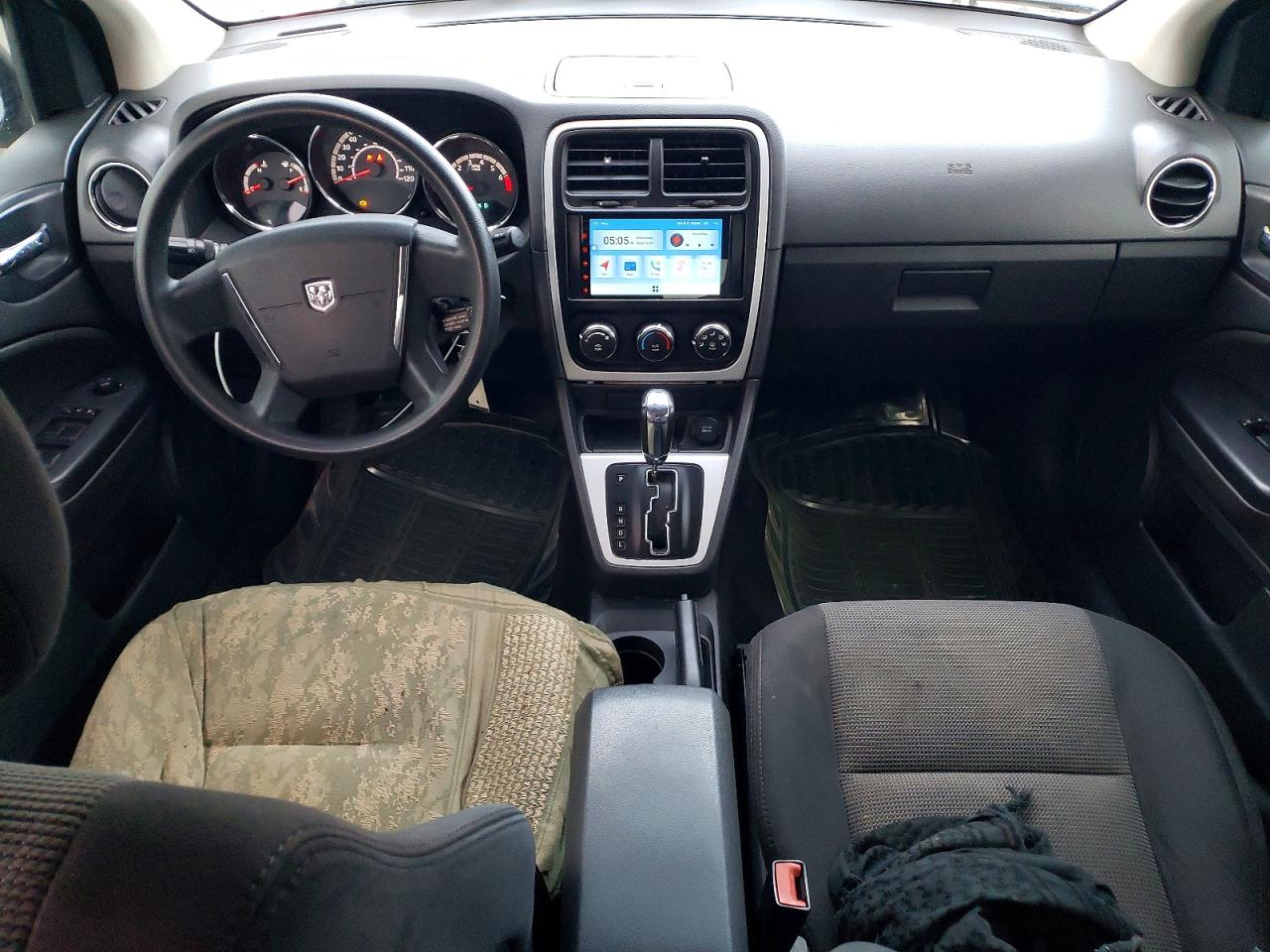 2010 DODGE CALIBER SXT photo 8