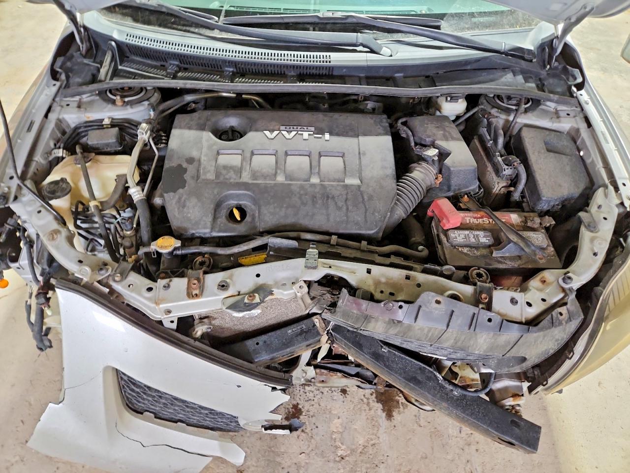 2010 TOYOTA COROLLA BASE photo 11
