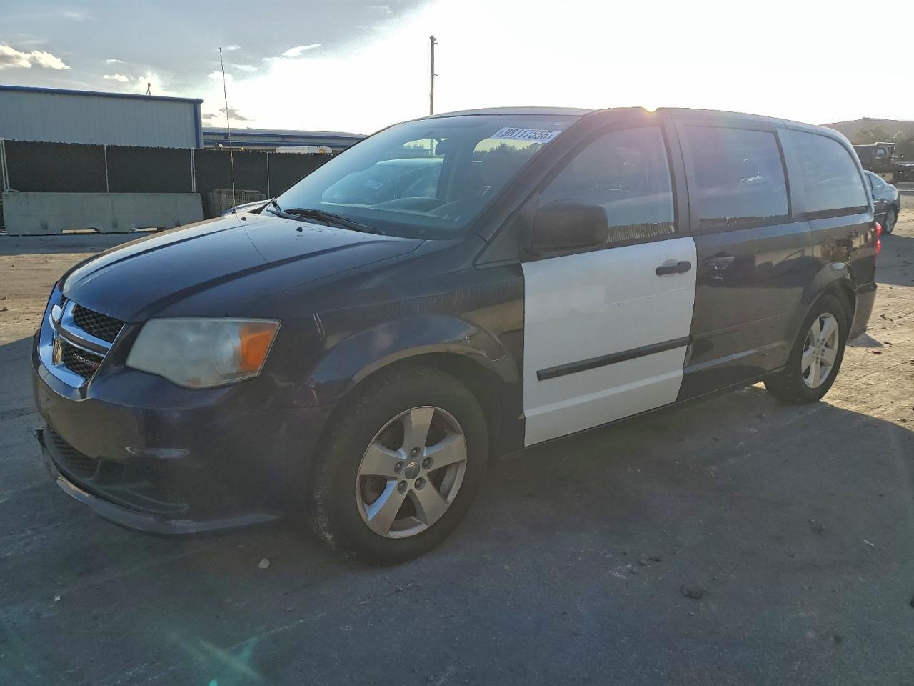 2013 DODGE GRAND CARAVAN