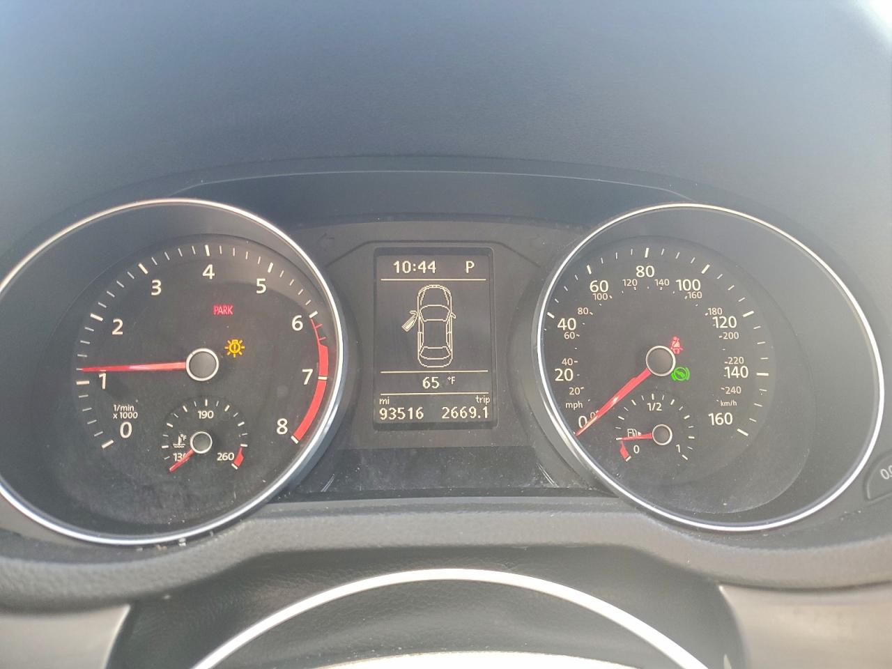 2018 VOLKSWAGEN PASSAT S photo 9
