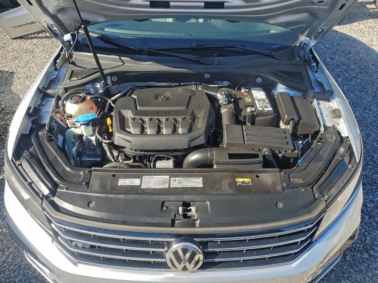 2018 VOLKSWAGEN PASSAT S photo 11