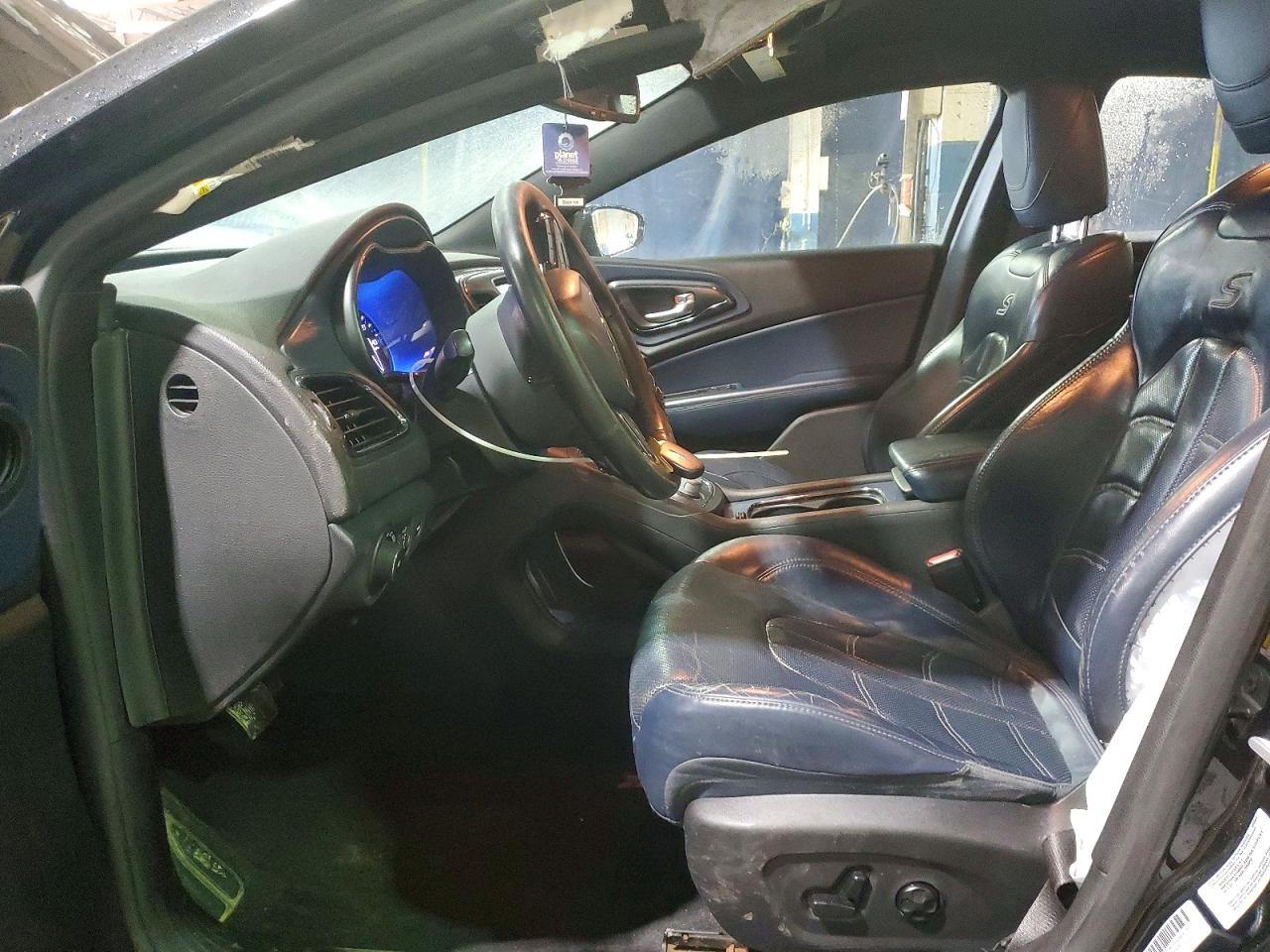 2015 CHRYSLER 200 S photo 7