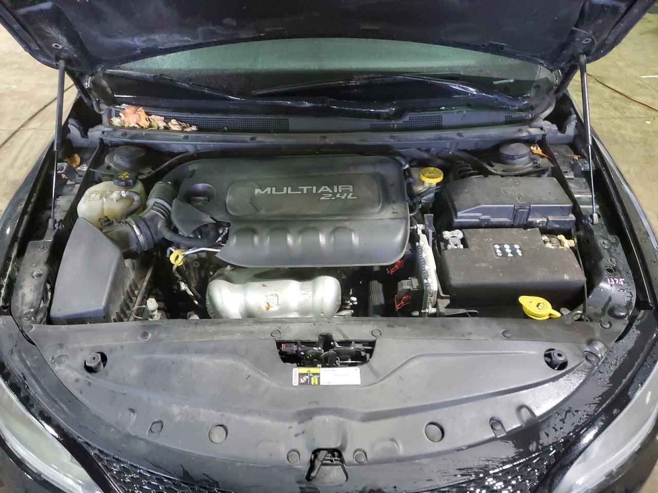 2015 CHRYSLER 200 S photo 11