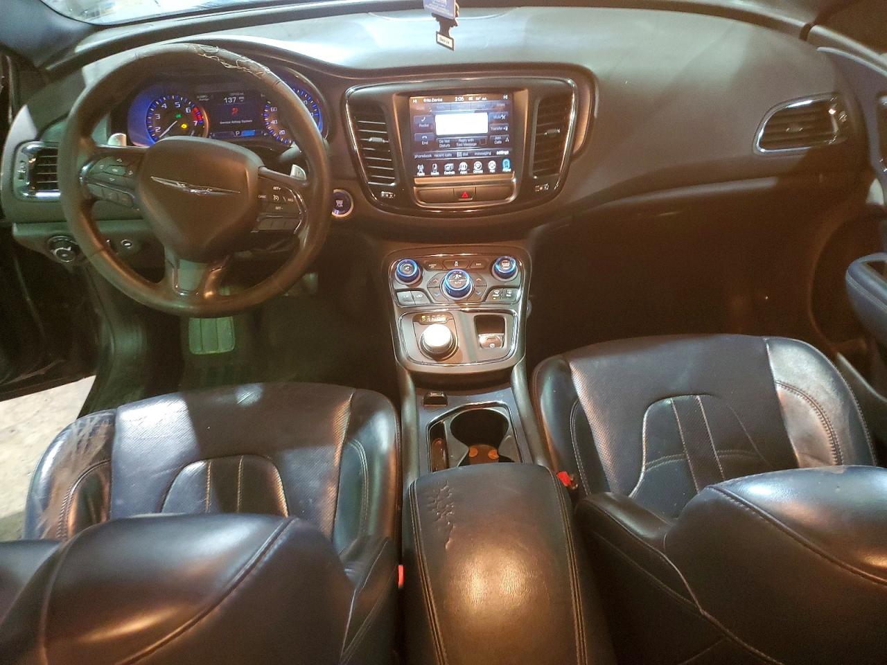 2015 CHRYSLER 200 S photo 8