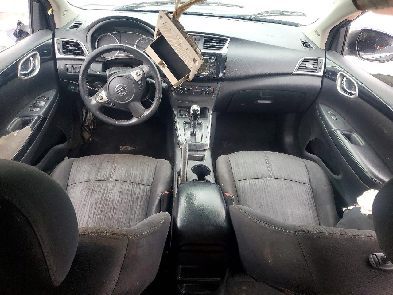 2016 NISSAN SENTRA S photo 8