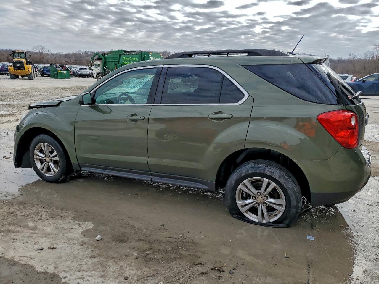 2015 CHEVROLET EQUINOX LT photo 2