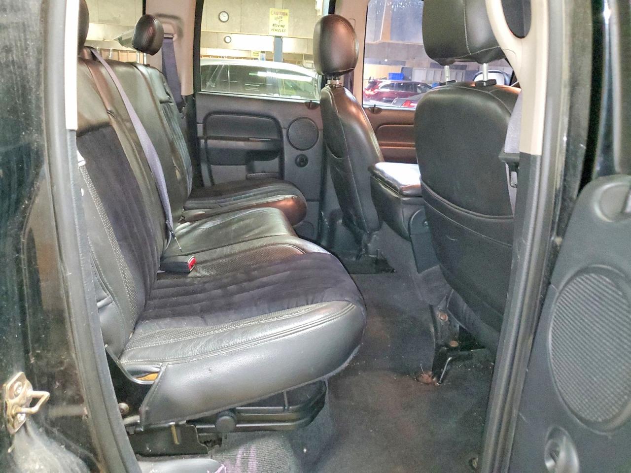 2004 DODGE RAM 1500 ST photo 10