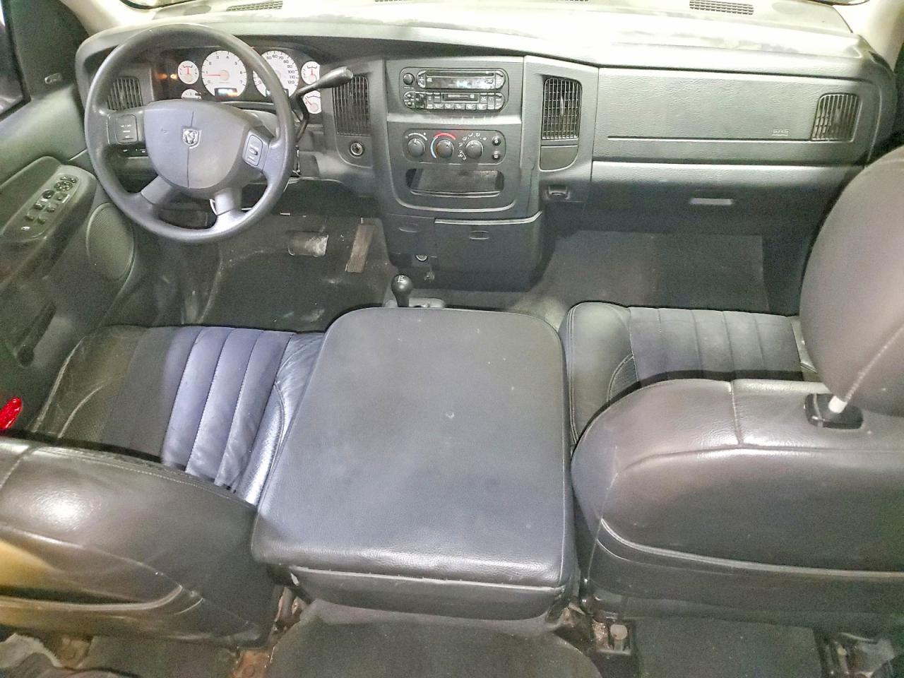 2004 DODGE RAM 1500 ST photo 8