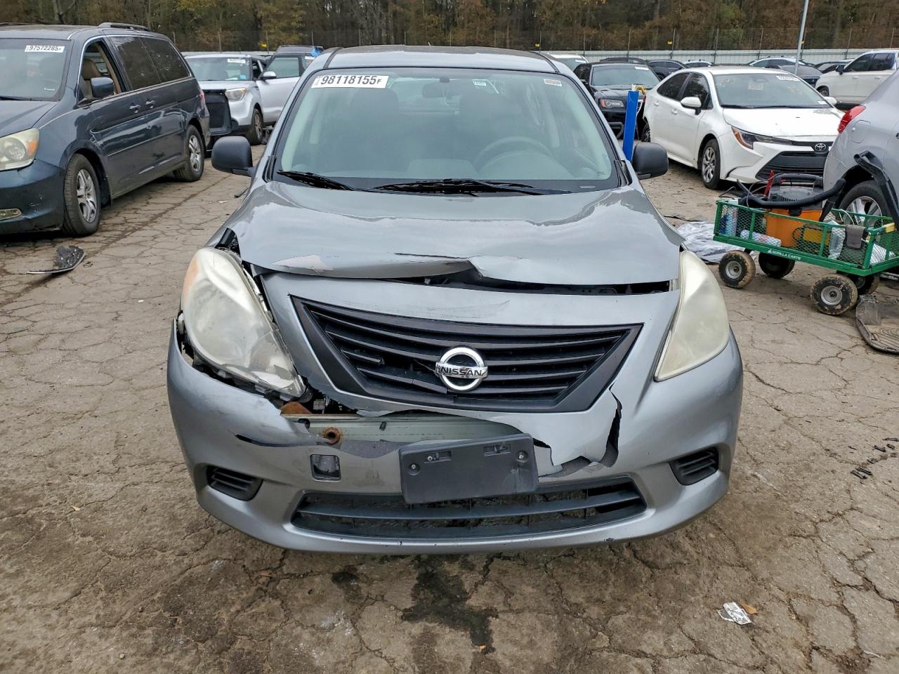2012 NISSAN VERSA S photo 5