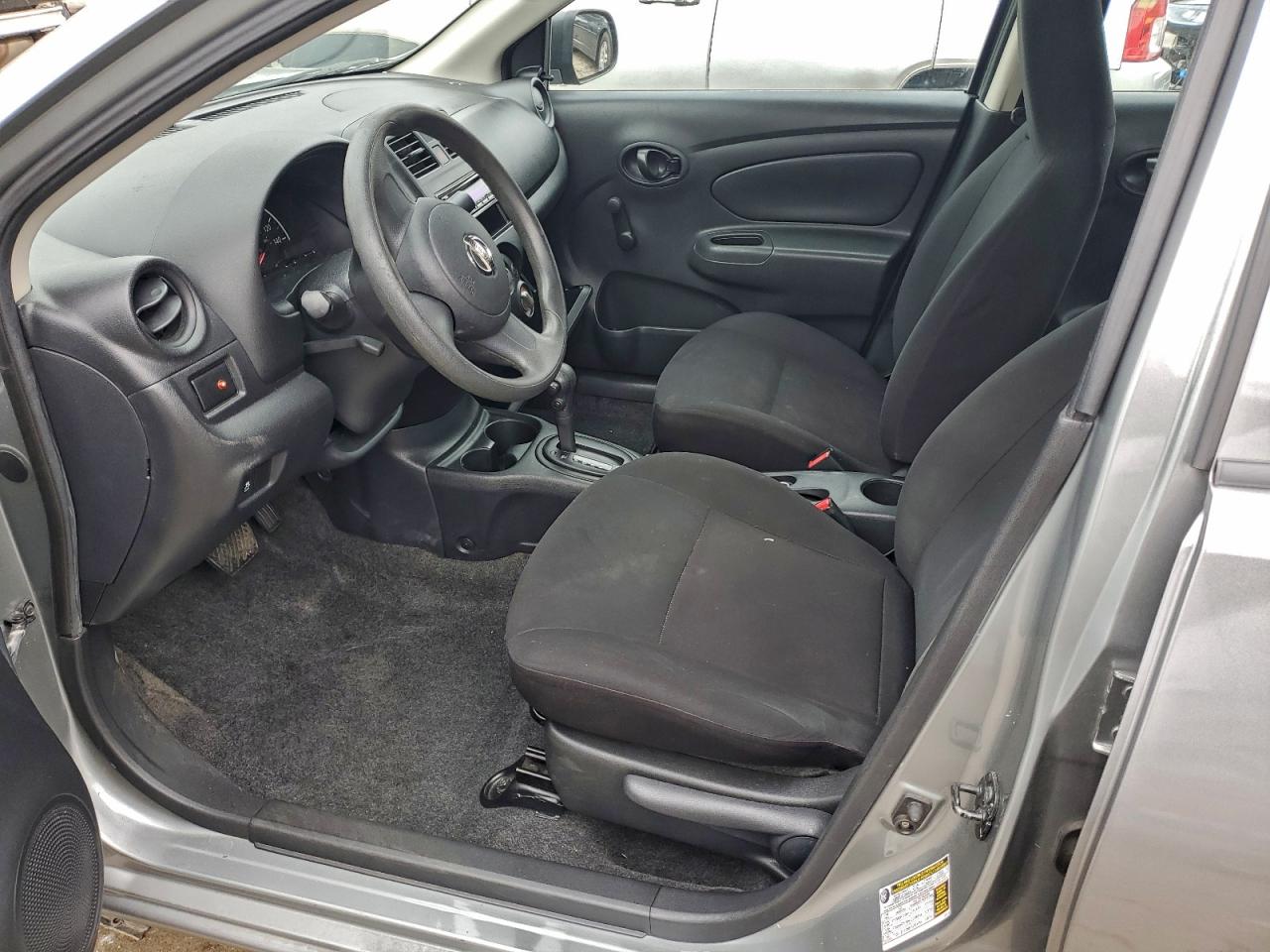 2012 NISSAN VERSA S photo 7