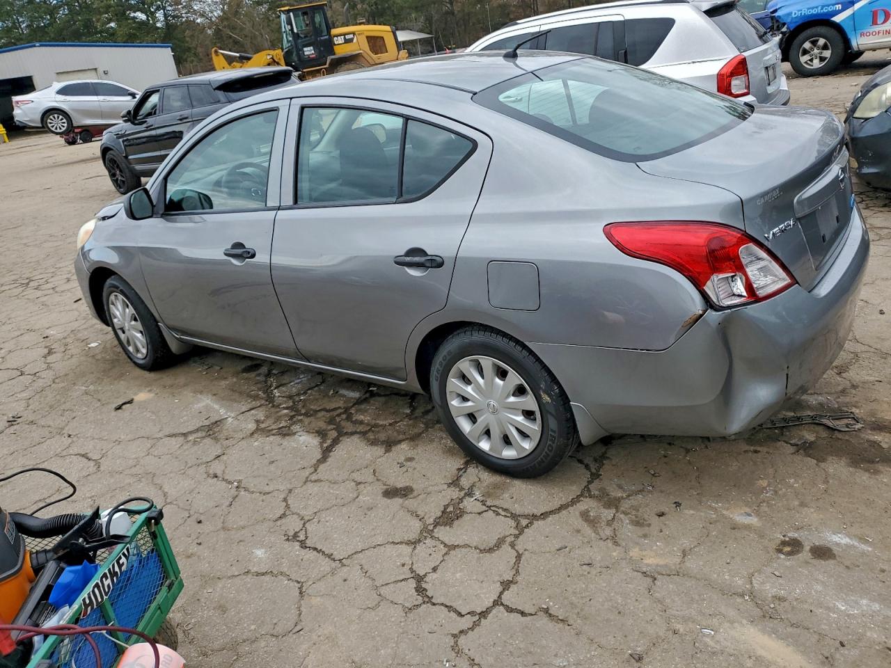 2012 NISSAN VERSA S photo 2
