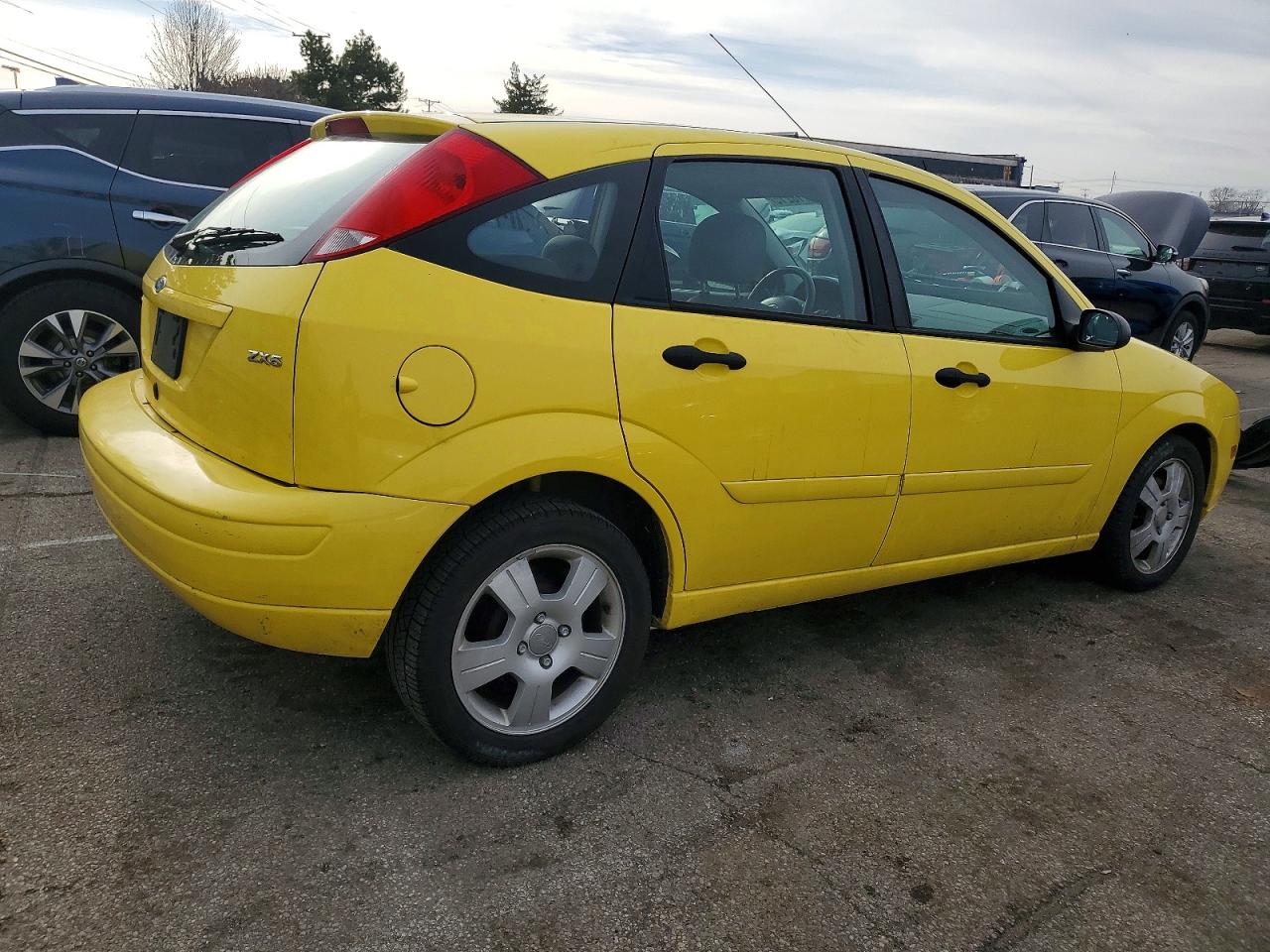 2005 FORD FOCUS ZX5 photo 3