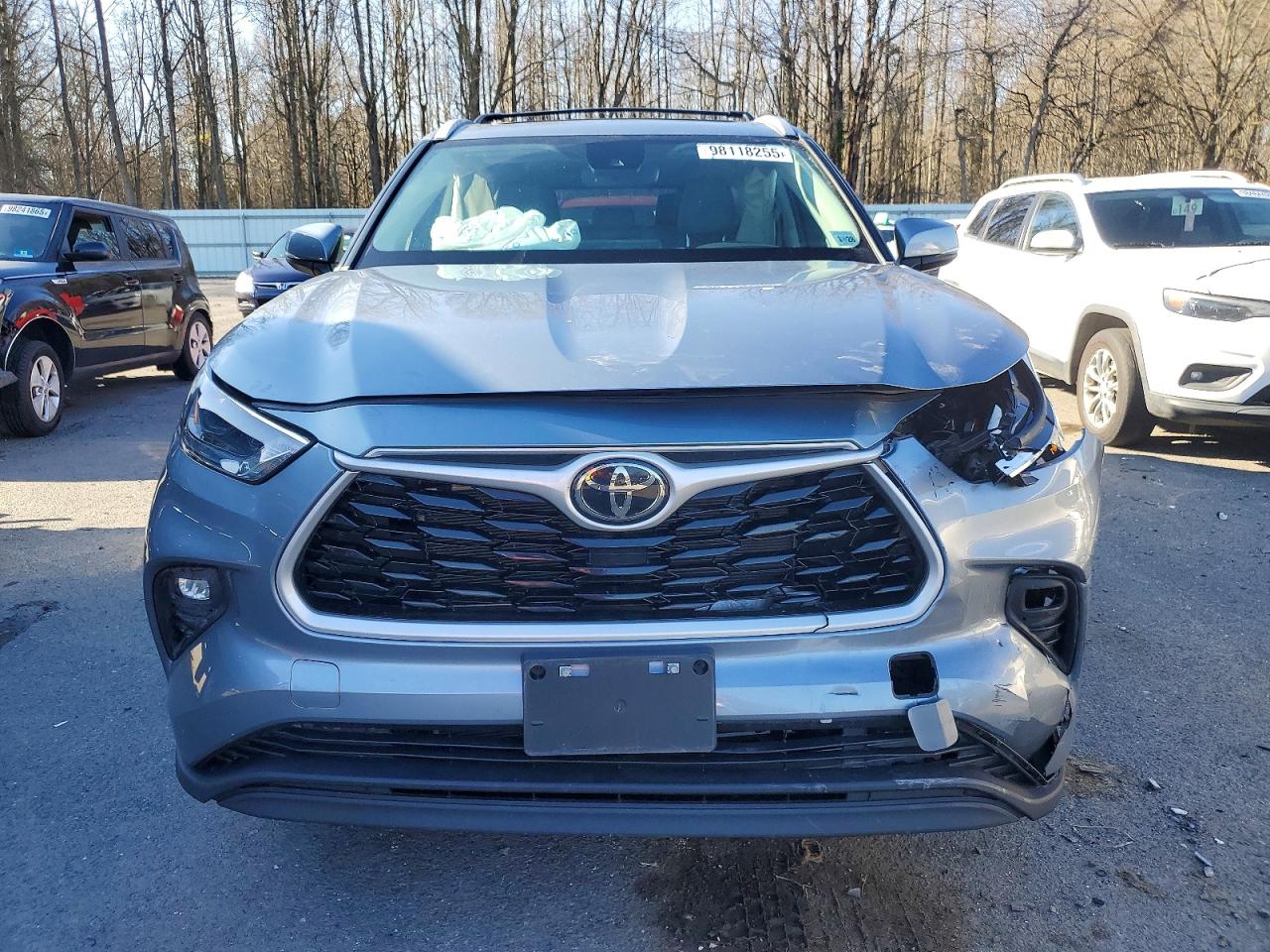 2023 TOYOTA HIGHLANDER photo 5