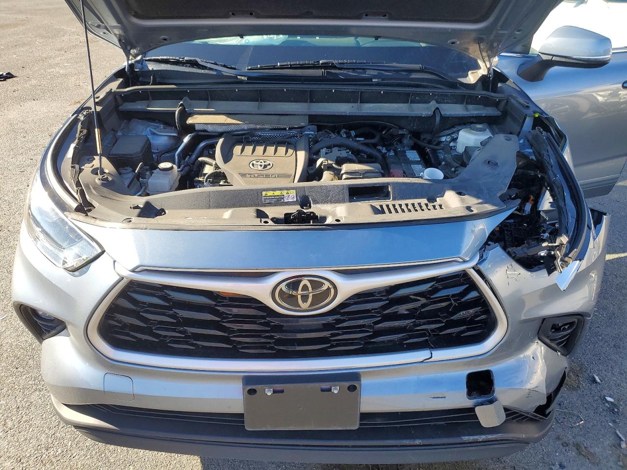 2023 TOYOTA HIGHLANDER photo 12