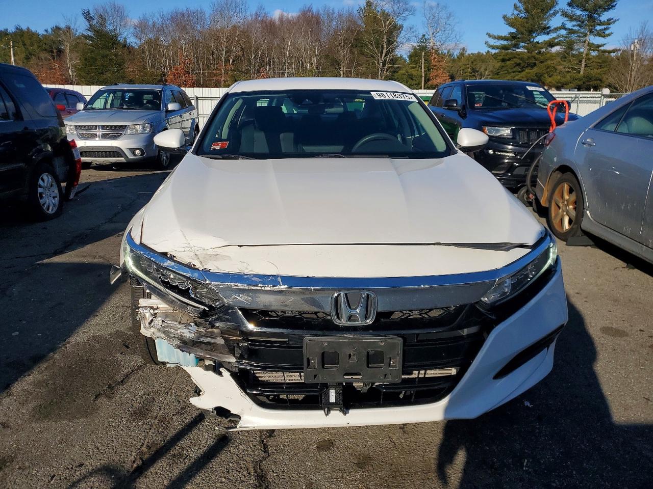 2018 HONDA ACCORD LX photo 5
