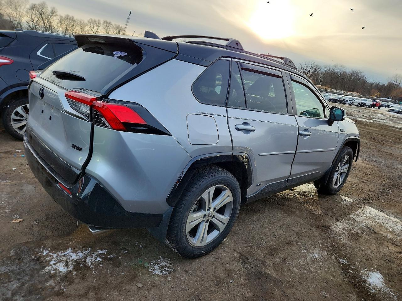 2023 TOYOTA RAV4 PRIME XSE photo 3