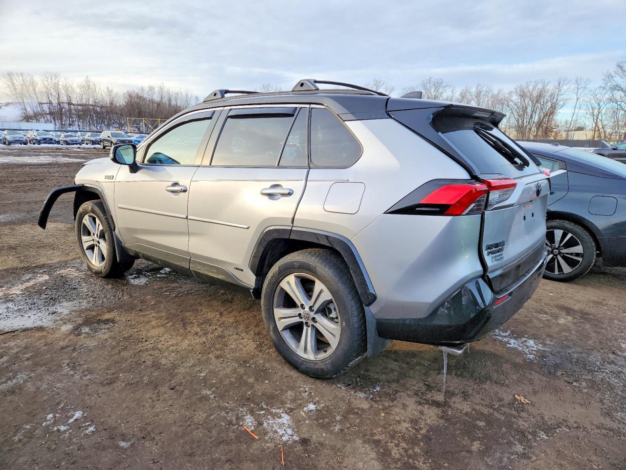 2023 TOYOTA RAV4 PRIME XSE photo 2