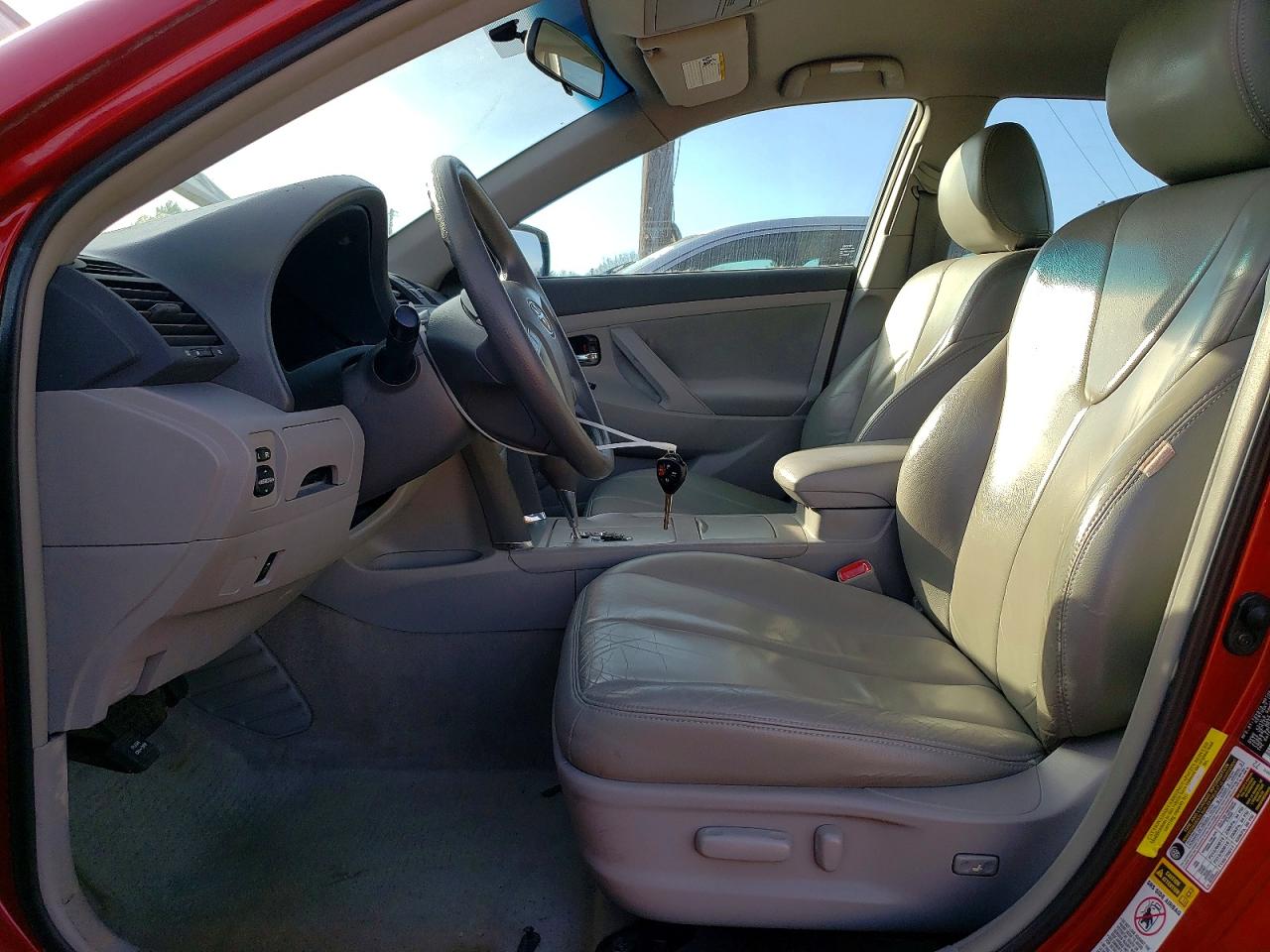 2010 TOYOTA CAMRY BASE photo 13