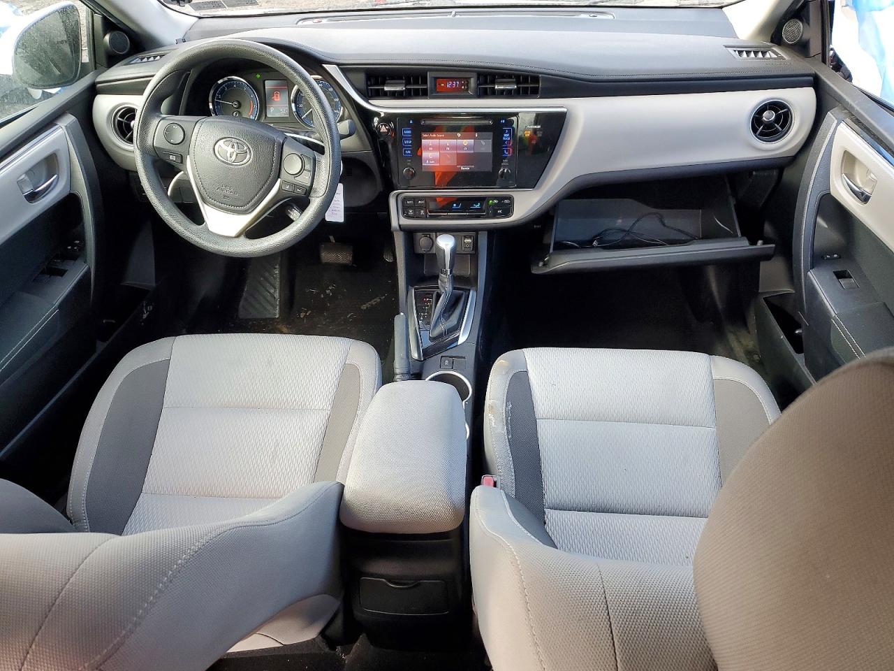 2017 TOYOTA COROLLA L photo 22