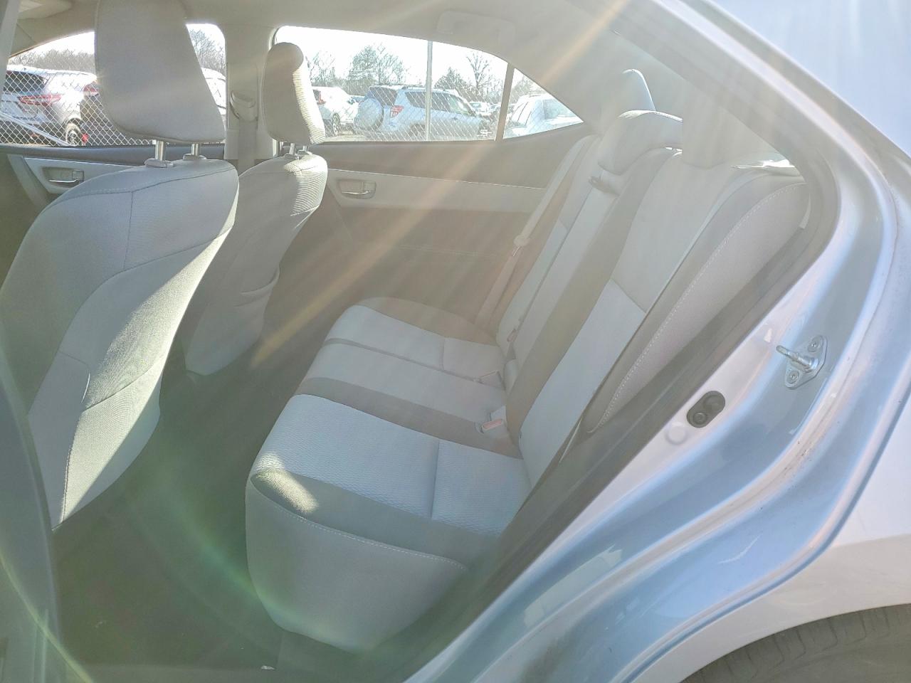 2017 TOYOTA COROLLA L photo 28