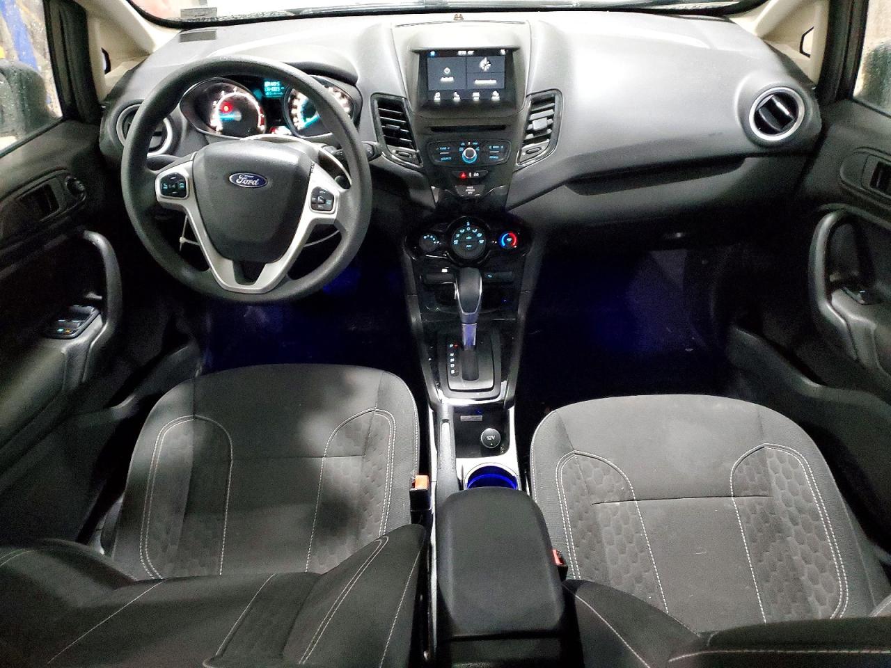 2019 FORD FIESTA SE photo 15