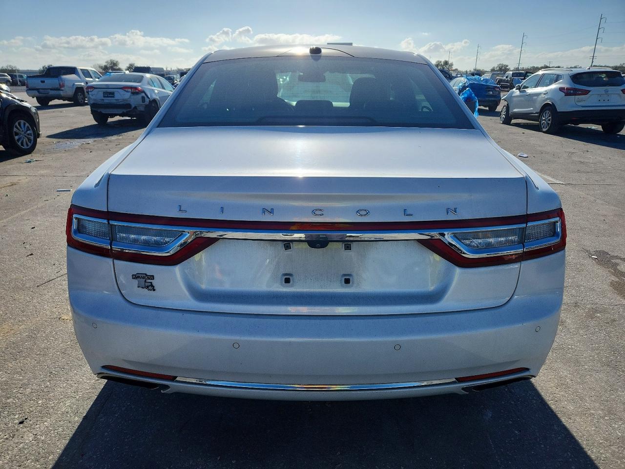 2017 LINCOLN CONTINENTAL RESERVE photo 6