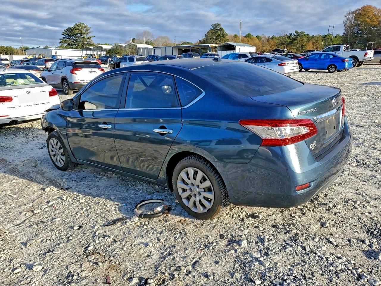 2014 NISSAN SENTRA S photo 2