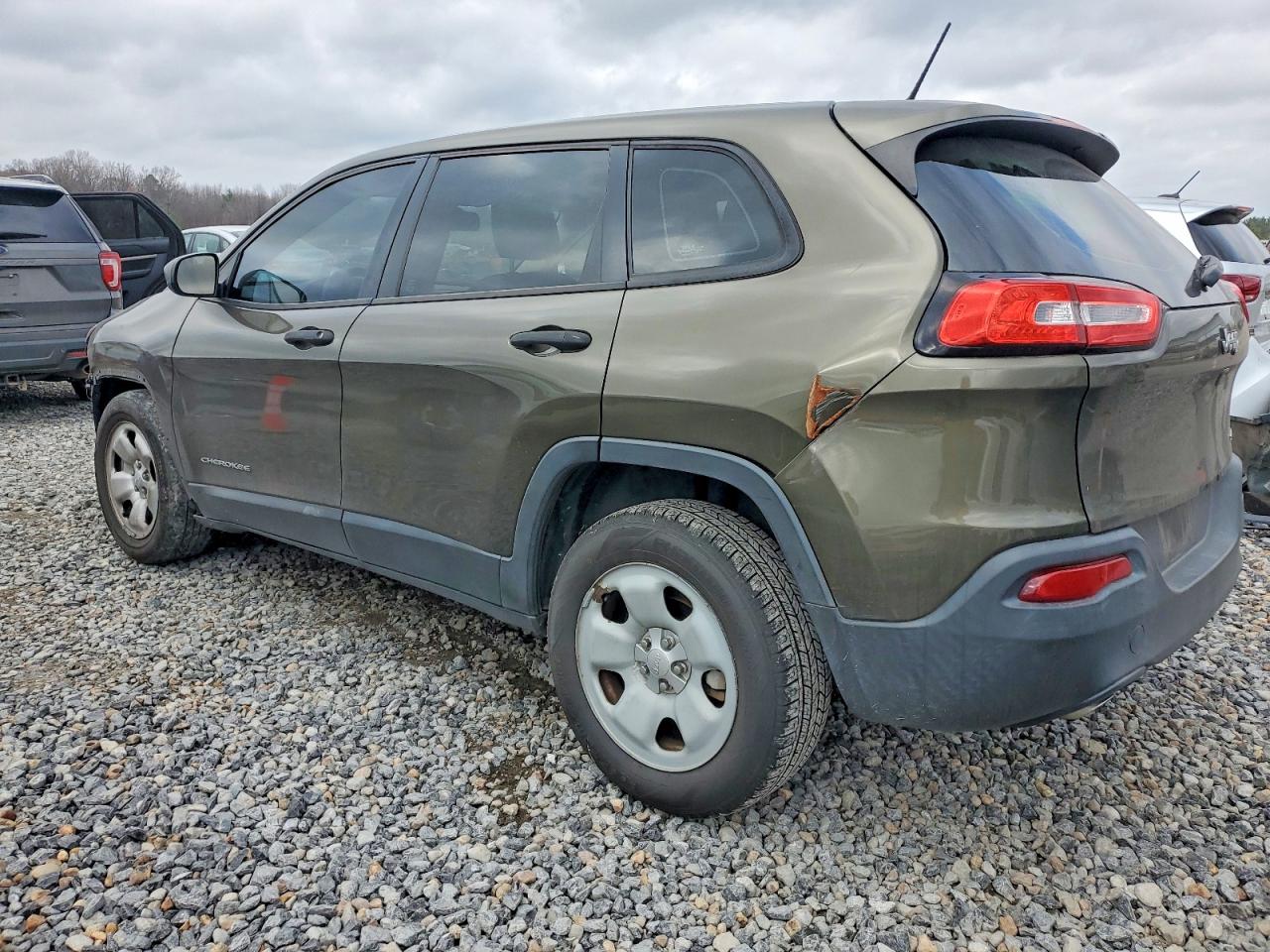 2014 JEEP CHEROKEE SPORT photo 2