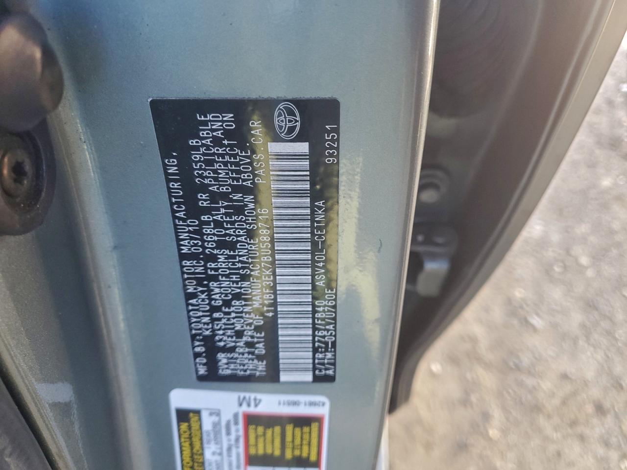 2011 TOYOTA CAMRY BASE photo 23
