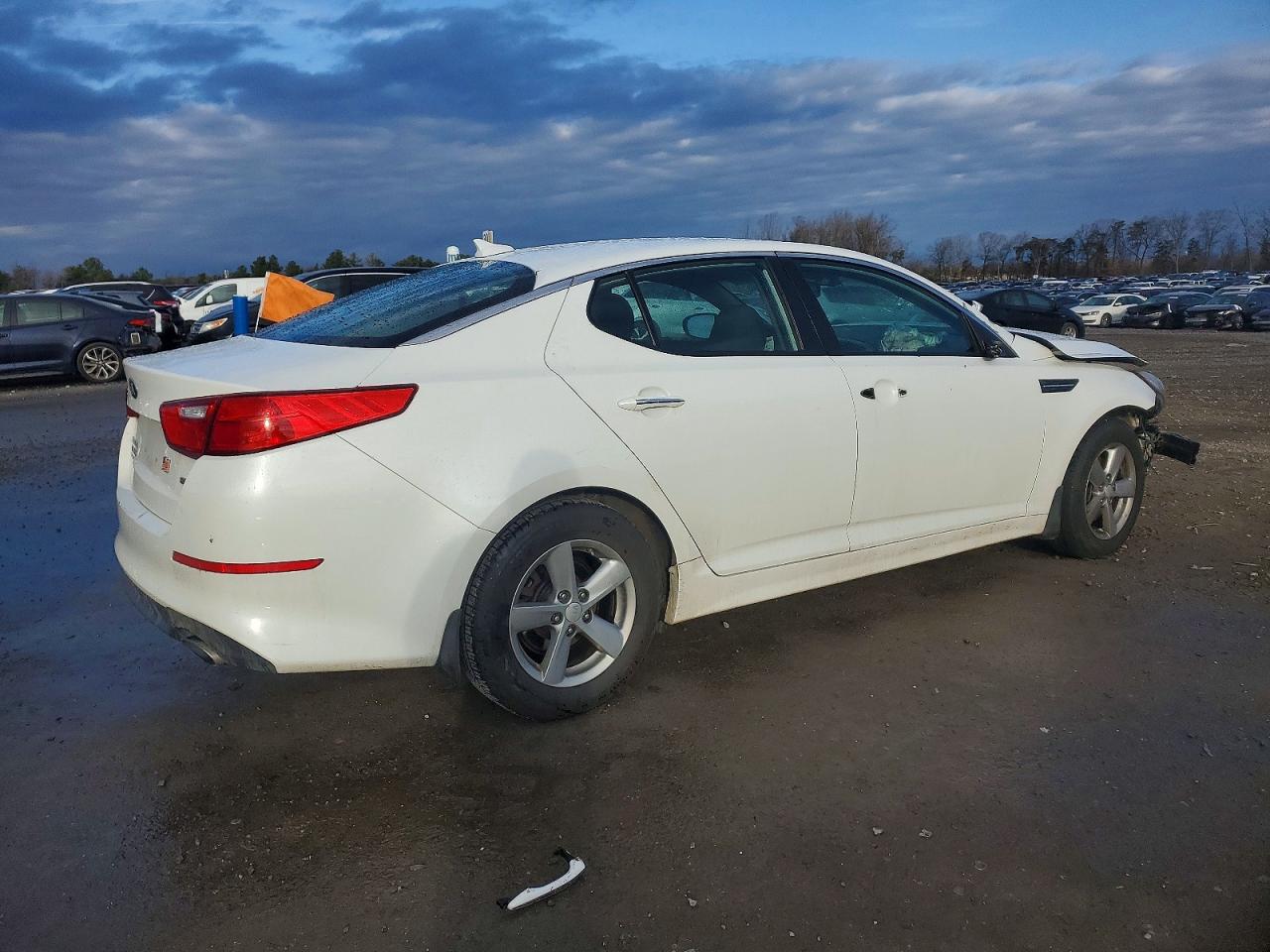 2015 KIA OPTIMA LX photo 3