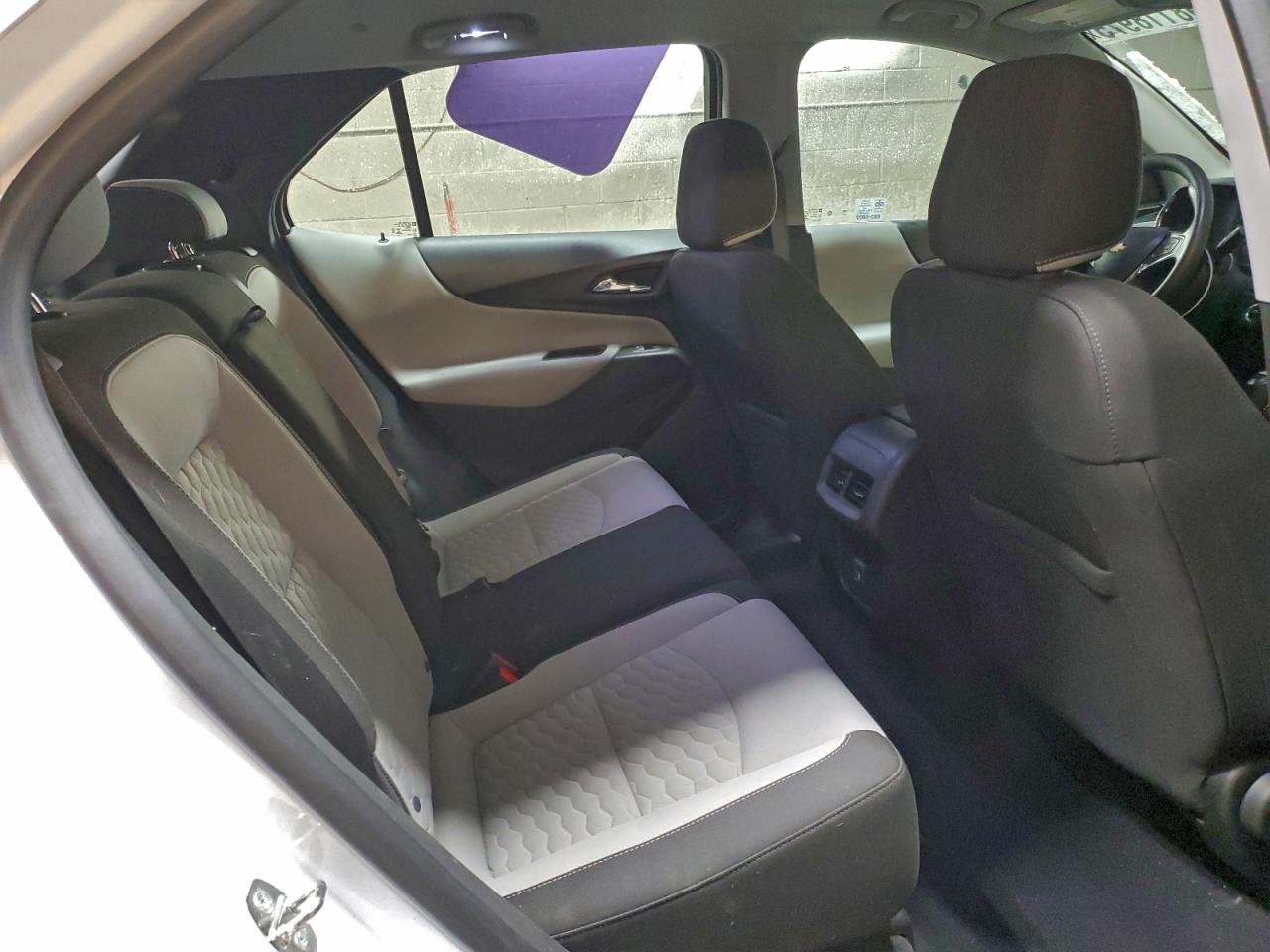 2020 CHEVROLET EQUINOX LS photo 11