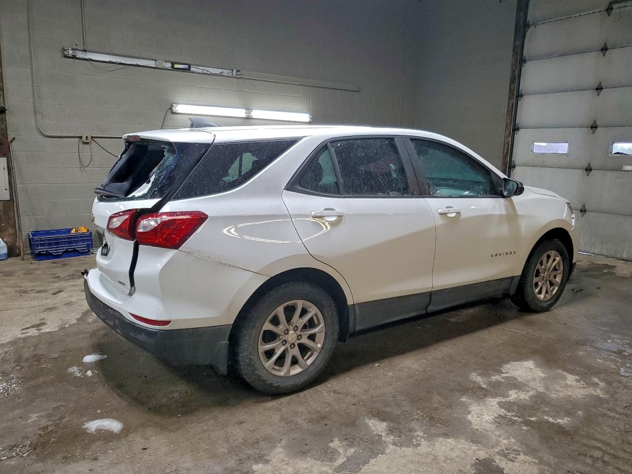 2020 CHEVROLET EQUINOX LS photo 3