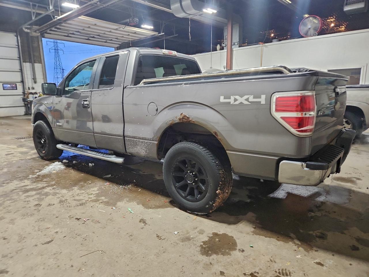 2011 FORD F150 SUPER CAB photo 2
