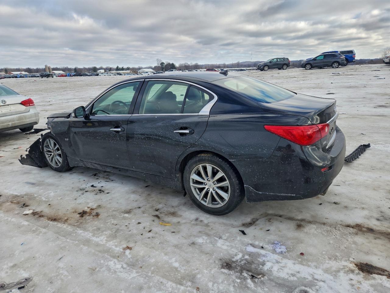 2015 INFINITI Q50 BASE photo 2