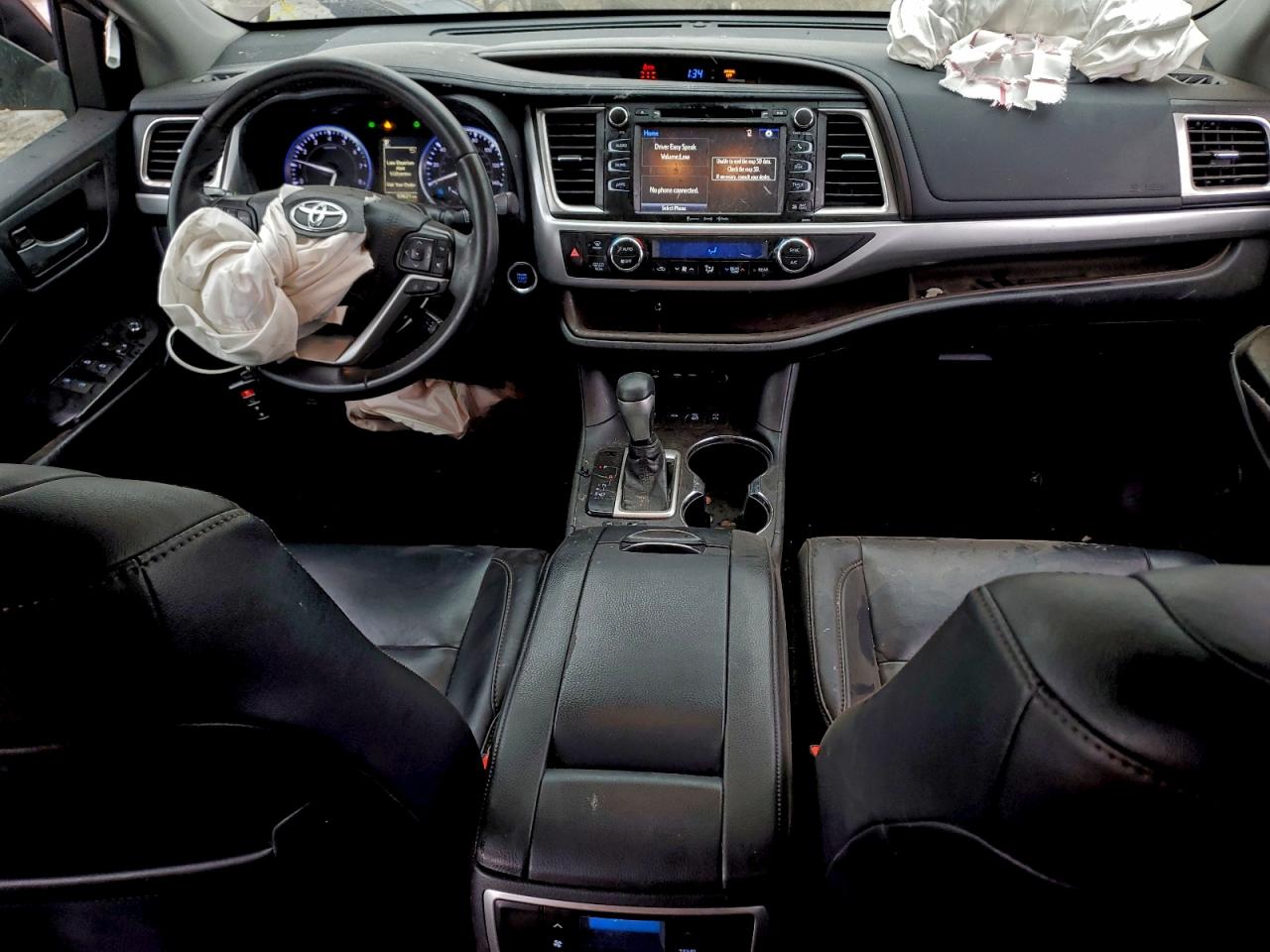 2019 TOYOTA HIGHLANDER SE photo 8