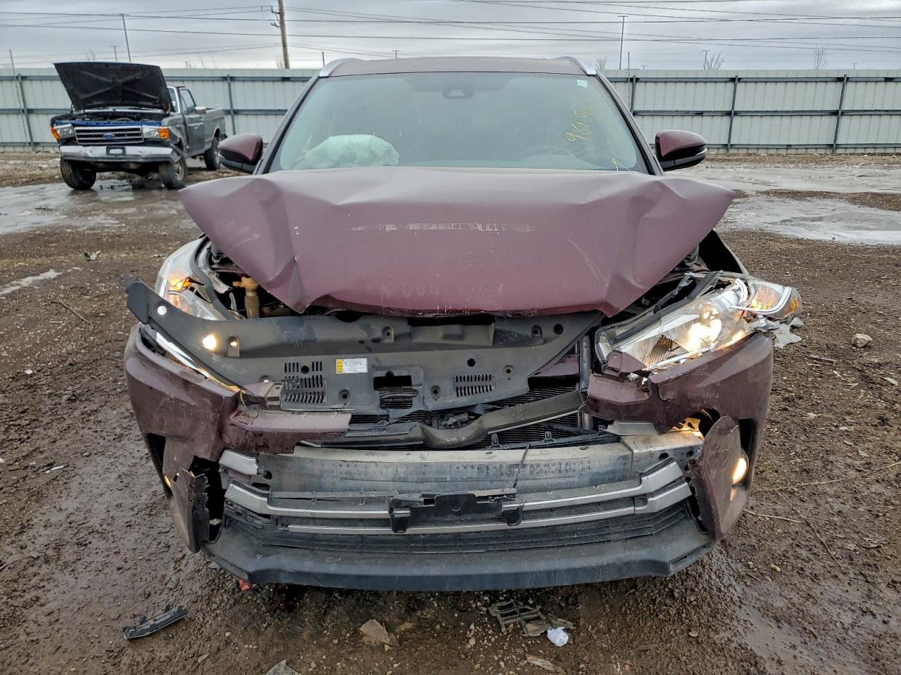 2019 TOYOTA HIGHLANDER SE photo 5
