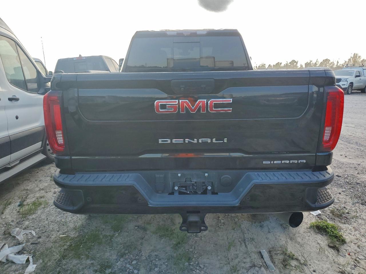 2020 GMC SIERRA K2500 DENALI photo 6