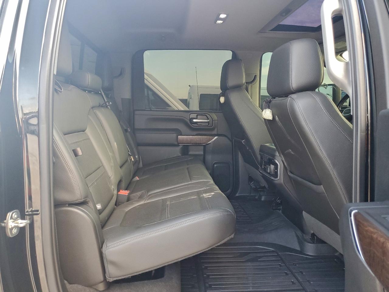 2020 GMC SIERRA K2500 DENALI photo 10