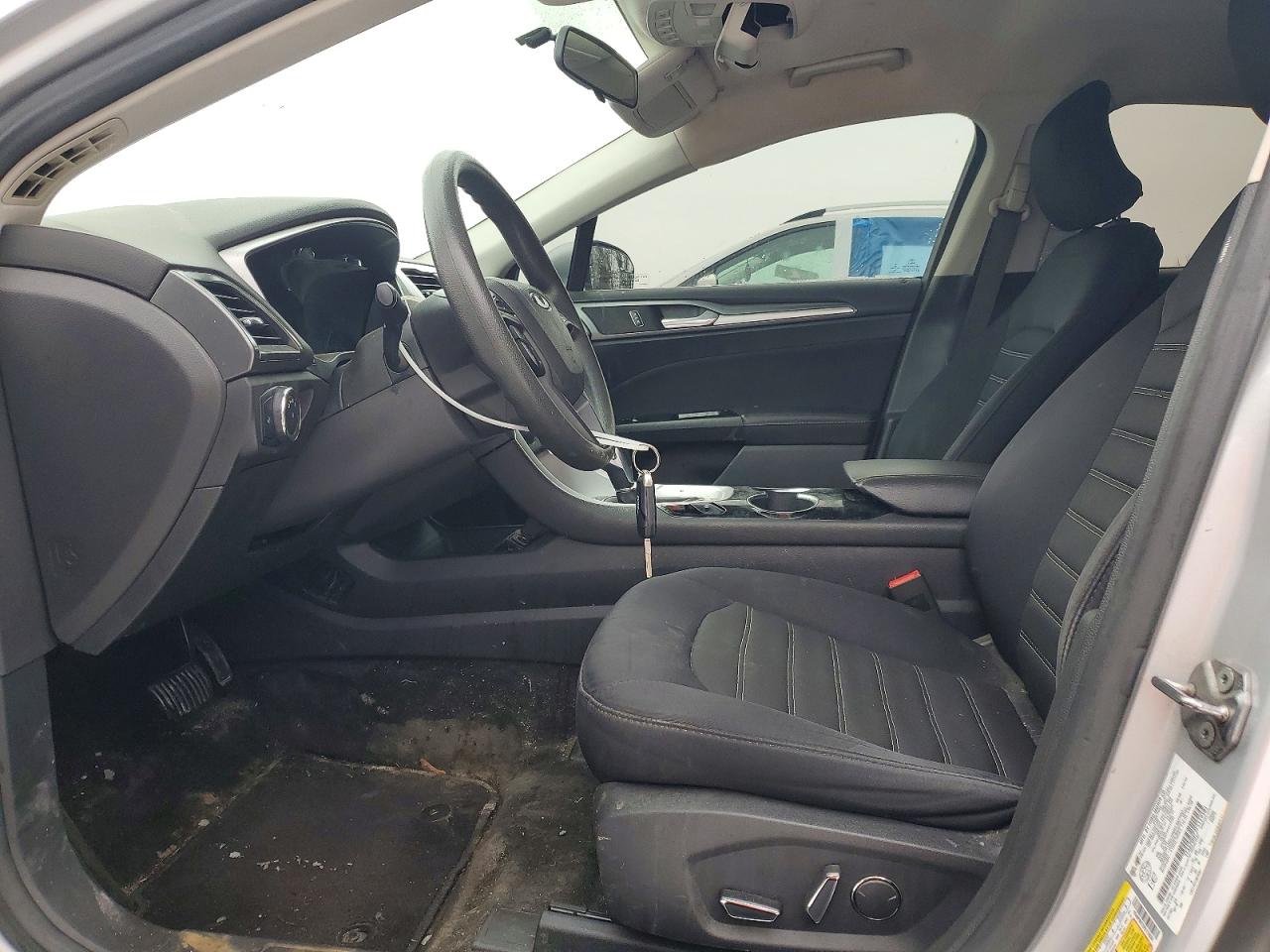 2015 FORD FUSION SE photo 7