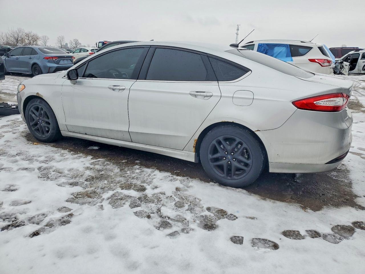 2015 FORD FUSION SE photo 2