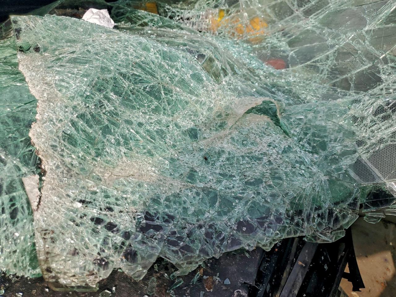 2011 TOYOTA PRIUS photo 25