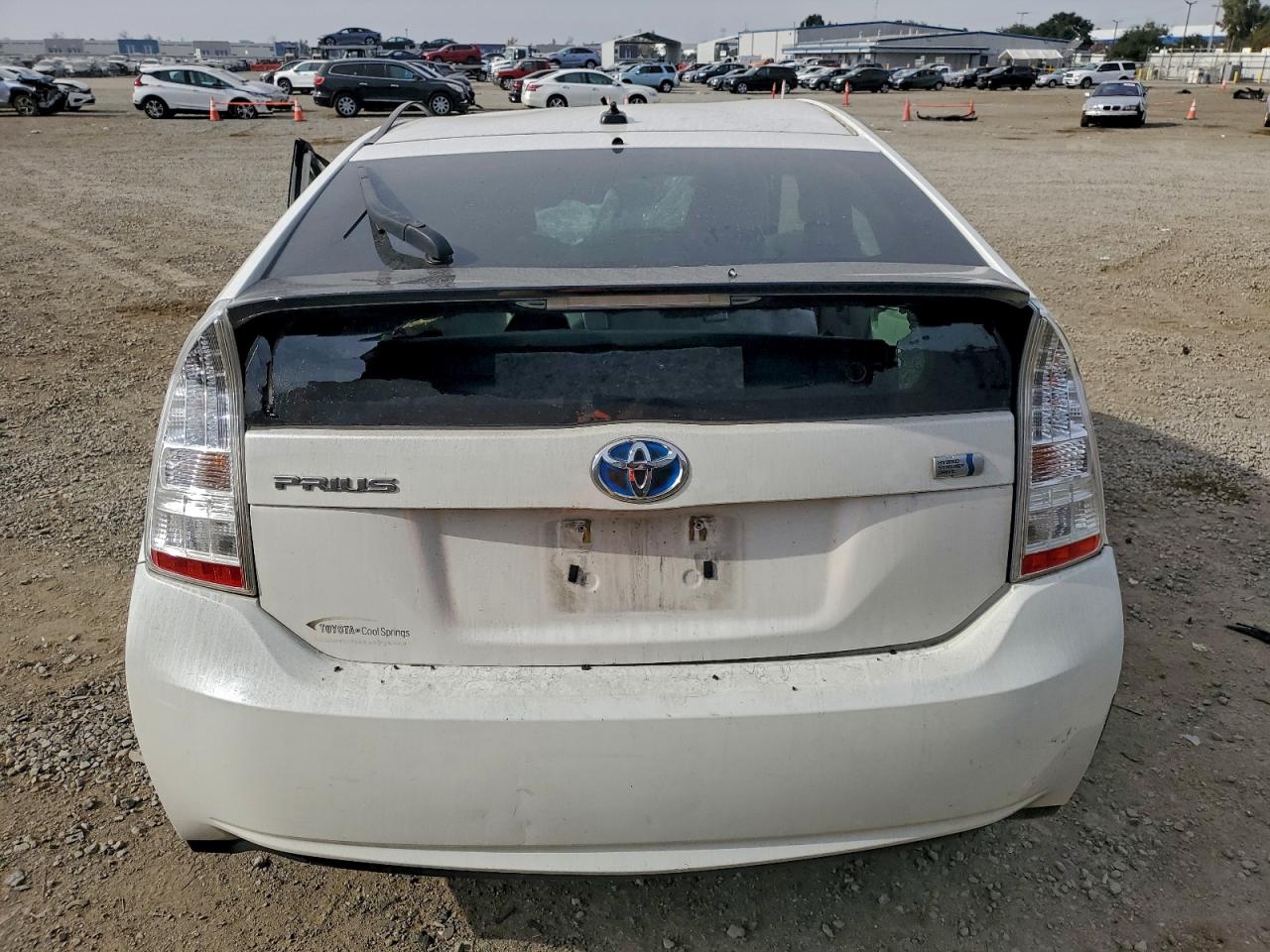 2011 TOYOTA PRIUS photo 16