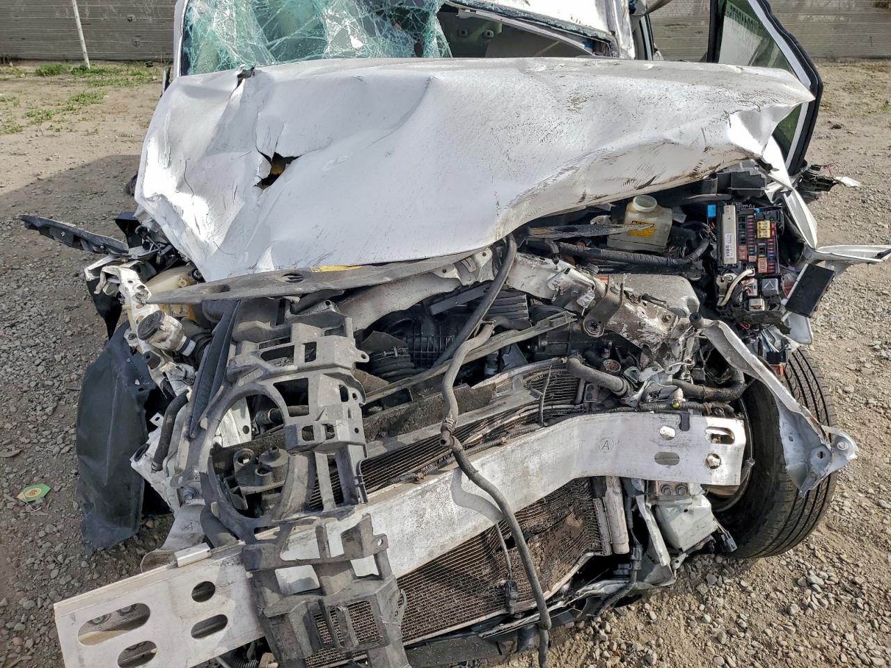 2011 TOYOTA PRIUS photo 31