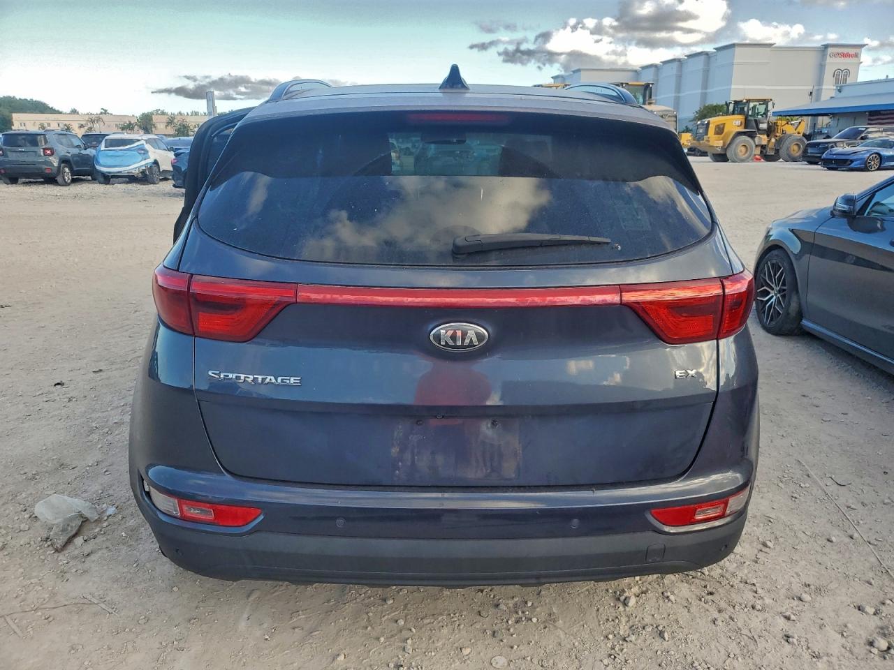 2019 KIA SPORTAGE EX photo 16