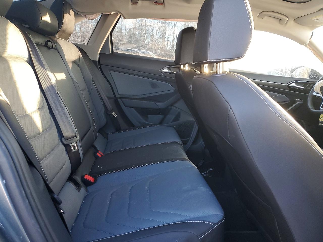 2025 VOLKSWAGEN JETTA SEL photo 10