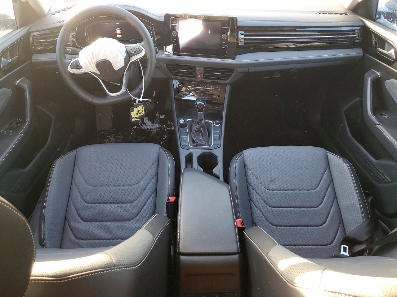 2025 VOLKSWAGEN JETTA SEL photo 8
